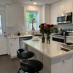 Cozy 2/1.5 Getaway In Lily Ponds
