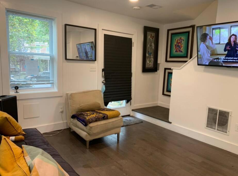 Apartment Cozy 2/1.5 Getaway In Lily Ponds *